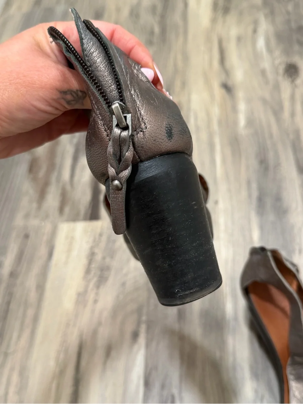 Gentle souls Kenneth Cole Pewter Wedge Sandals - Women's Open Toe Ankle Strap 7